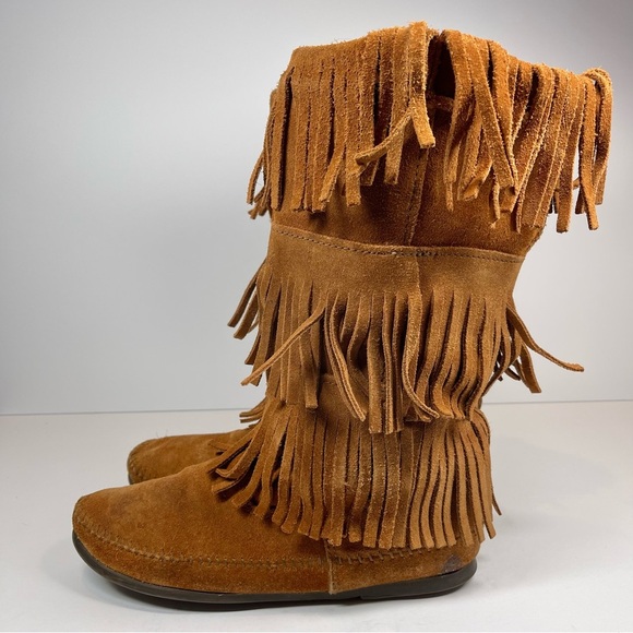 Minnetonka Brown 3-Layer Fringe Boots Size 10M - Picture 4 of 14